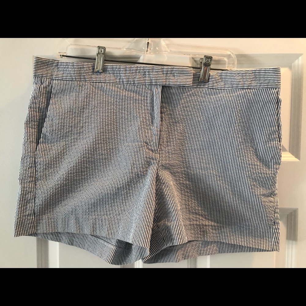 Ann Taylor seersucker shorts. Size 14